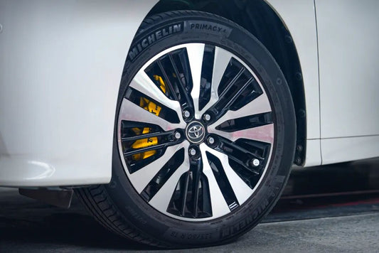 Toyota Alphard/Vellfire 30 Series fitted with TTSPORT Evolution Series ES6 six-piston front big brake kit