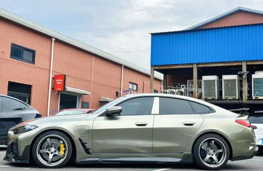 BMW i4 fitted with TTSPORT Classic Series 8657S six-piston front big brake kit