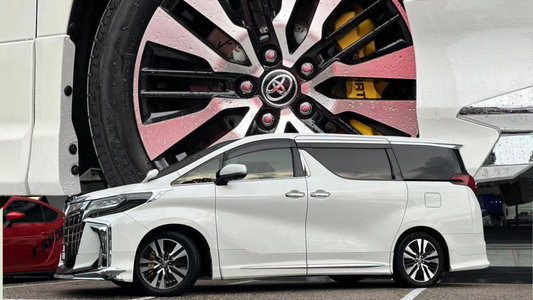 Toyota Alphard fitted with TTSPORT Evolution ES6 six-piston forged caliper behind the factory 18-inch wheel