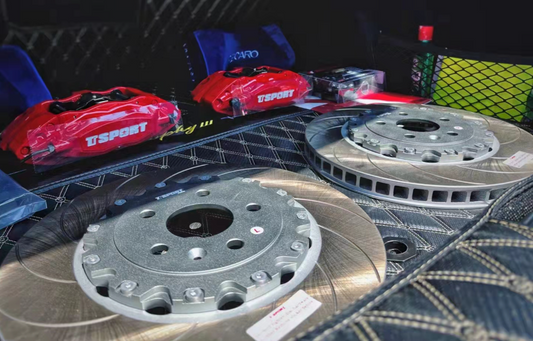 MG 6 sedan fitted with the TTSPORT Classic 6410 four-piston big brake kit behind its factory 18-inch wheels