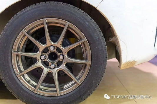 Honda Fit/Jazz GK5 track car fitted with TTSPORT rear drum-to-disc brake conversion kit