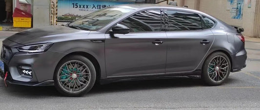 MG6 sport sedan fitted with TTSPORT 9040 six-piston big brake kit behind 18-inch wheels