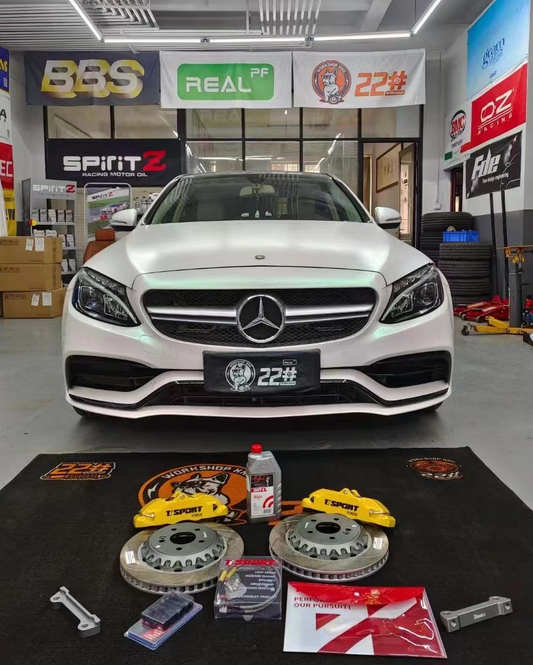 Mercedes-Benz C200 fitted with TTSPORT Classic 5440 four-piston big brake kit behind 17-inch wheel