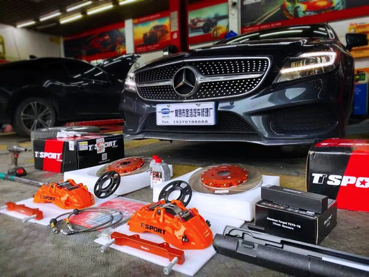 Mercedes-Benz CLS fitted with a TTSPORT 8705 six-piston big brake kit behind 18-inch wheels