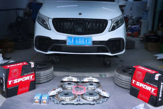 Mercedes-Benz V-Class fitted with TTSPORT Classic 8657 six-piston front big brake kit behind the factory 18-inch wheel