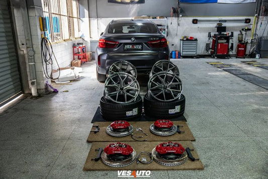 BMW X6 fitted with TTSPORT front six-piston and rear four-piston big brake kit behind 21-inch wheels