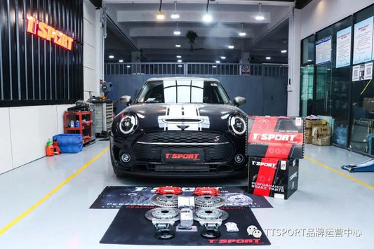 BMW MINI Cooper front corner fitted with the TTSPORT 9040 six-piston big brake kit