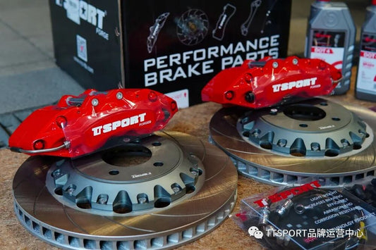 BMW 3 Series fitted with TTSPORT 9040 six-piston forged big brake kit behind 18-inch wheel