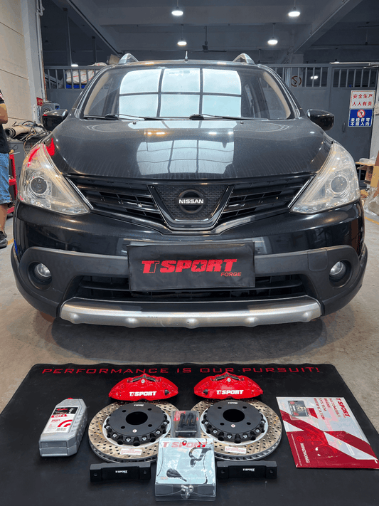 Nissan Livina fitted with a TTSPORT 5040S four-piston big brake kit behind the factory wheel