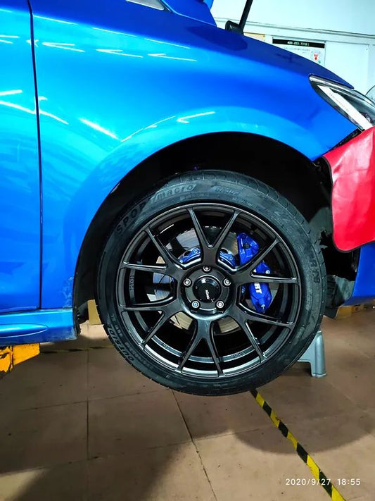 BYD Song MAX rear axle fitted with TTSPORT 6411 four-piston caliper and EPB parking brake caliper