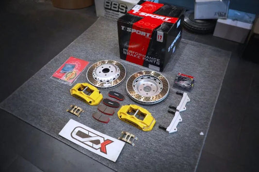 Ford Focus fitted with TTSPORT Classic 5440 forged four-piston big brake kit behind a 17-inch wheel