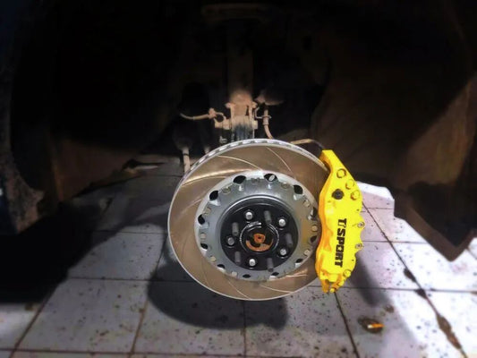 Ford Territory fitted with a TTSPORT 9040 forged six-piston big brake kit on factory 19-inch wheels