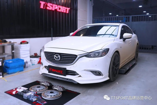 Mazda Atenza front wheel fitted with TTSPORT 9040 six-piston forged big brake kit