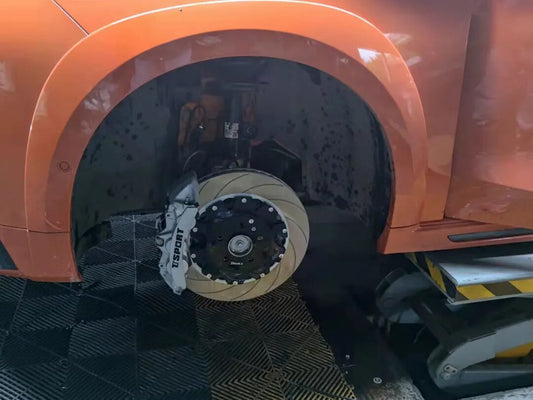 Lynk & Co 02 hot hatch fitted with TTSPORT 8703 six-piston big brake kit behind 19-inch wheels