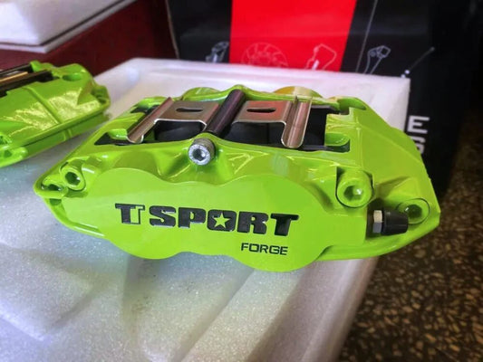 Lynk & Co 03+ fitted with a fluorescent green TTSPORT 8611 forged six-piston big brake kit