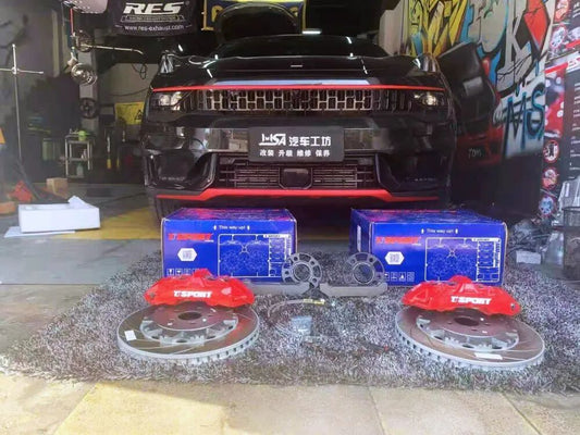 Lynk & Co 05 fitted with TTSPORT 8703S six-piston big brake kit behind factory wheels
