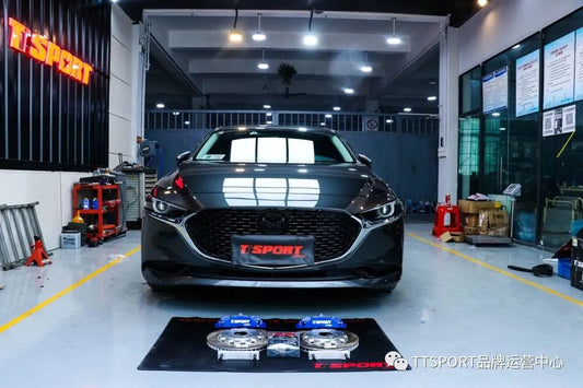 Mazda 3 Axela fitted with a TTSPORT Classic 5440 forged four-piston big brake kit behind 18-inch wheels