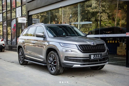 2019 Skoda Kodiaq fitted with TTSPORT Classic 5440 four-piston big brake kit behind 19-inch wheel
