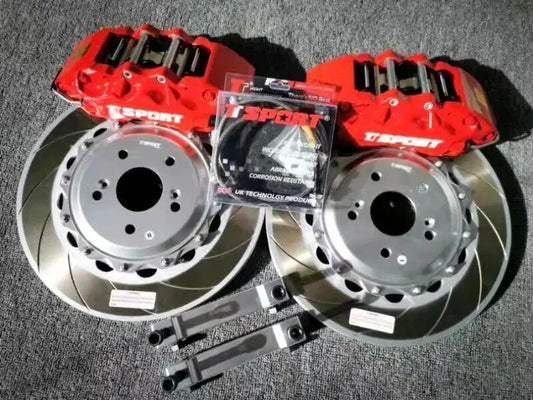 Honda Civic fitted with TTSPORT 9040 six-piston big brake kit and 355mm rotor behind 18-inch wheel