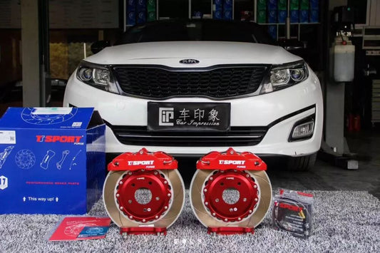 Kia K5 fitted with a TTSPORT Classic 5440 big brake kit visible behind the factory 18-inch wheel