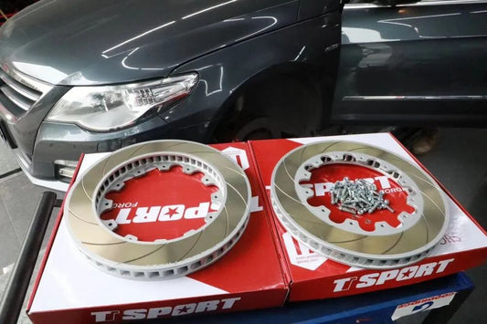 AP8530 big brake caliper fitted with a new TTSPORT 355x32mm Dacromet curved-vane rotor