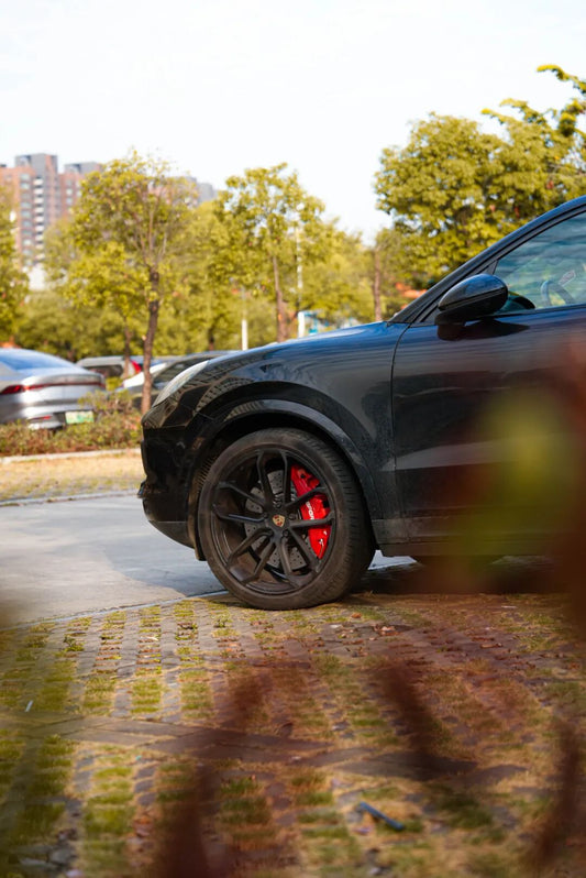 Porsche Cayenne Coupe fitted with a TTSPORT EB10 ten-piston big brake kit behind 22-inch wheels