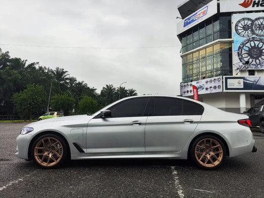 BMW 5 Series G30 fitted with TTSPORT Evolution ES6 six-piston front big brake kit