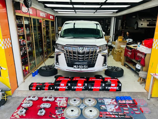 Toyota Alphard fitted with a TTSPORT Mono EMB6 six-piston forged caliper behind a 19-inch wheel