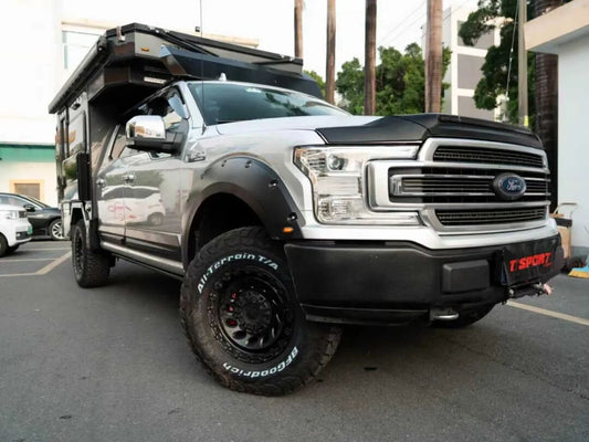 Ford F-150 Raptor with TTSPORT OR6 six-piston direct-mount big brake kit installed behind the 17-inch wheel