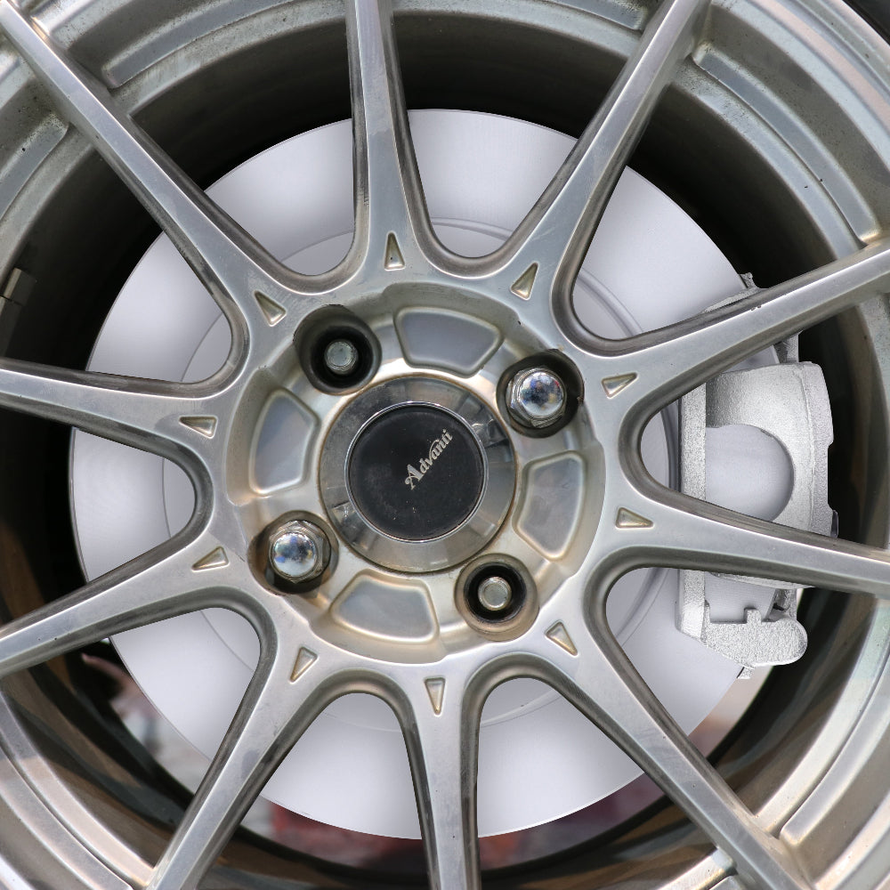 A silver TTSPORT big brake kit is installed on the SUZUKI jimny rear wheel.